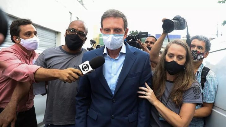 Bolsonaro'ya yakınlığıyla bilinen Rio de Janeiro Belediye Başkanı tutuklandı