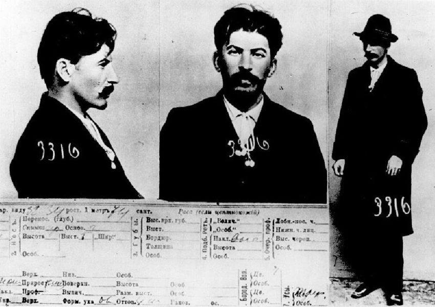 Ohranka Arşivinden alınan Stalin’in 1911 yılındaki sabıka fotoğrafı.