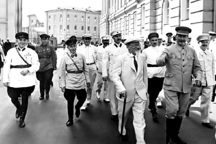 24 Temmuz 1936’da Moskova Kızıl Meydanı’nda yapılan geçit töreni