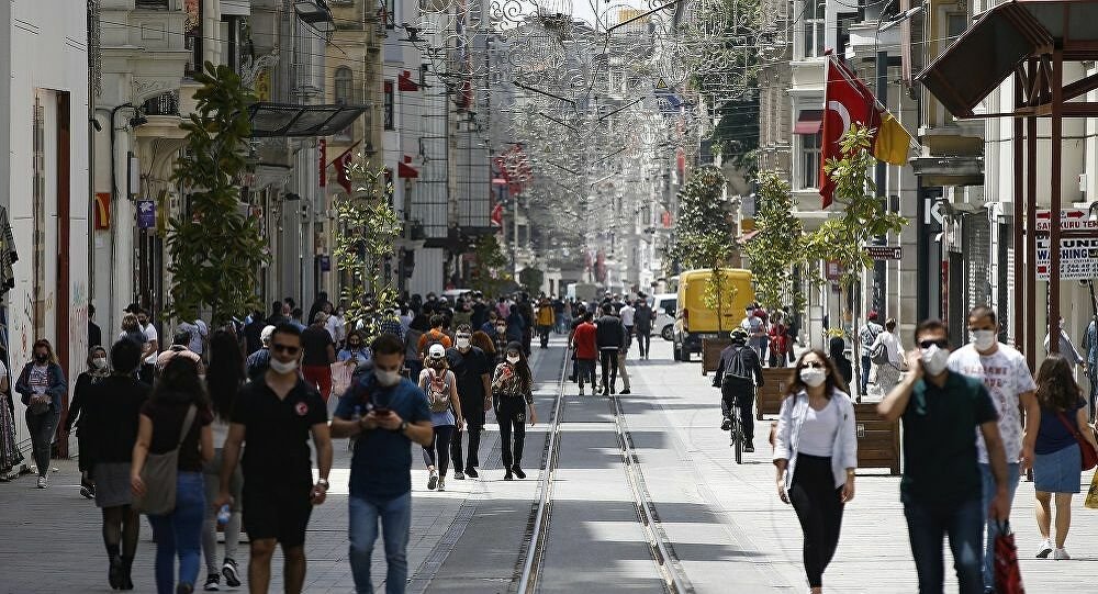 Türkiye’de bugün 226 kişi hayatını kaybetti, 32 bin 106 yeni vaka