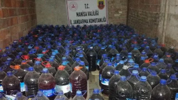 Manisa'da 3 bin 365 litre sahte içki ele geçirildi