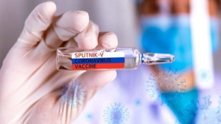 Almanya'dan Sputnik V aşısına talep