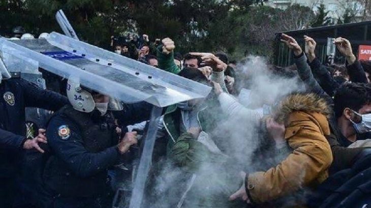 Kadıköy'deki Boğaziçi Üniversitesi eyleminde gözaltına alınan 2 kişi hakkında tutuklama kararı!