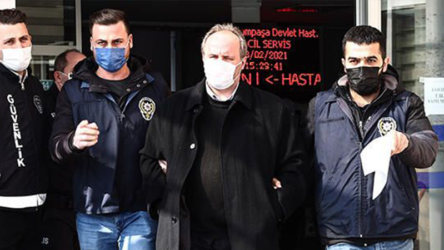 AKP'li Özlem Zengin'e hakaret ettiği gerekçesiyle gözaltına alınan avukat tutuklandı