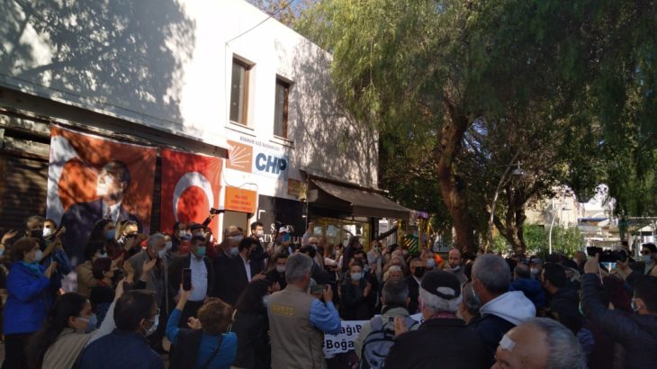 Bodrum'da Boğaziçi Üniversitesi dayanışma eylemine polis tacizi