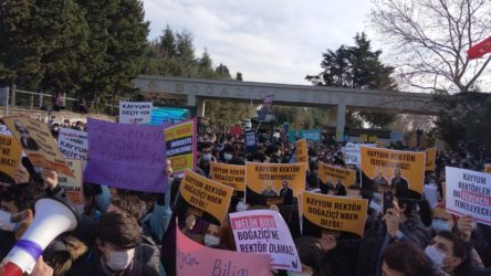 Boğaziçi Üniversitesi 'Kabe resmi' soruşturmasında 7 öğrenciye 3 yıl hapis istemi