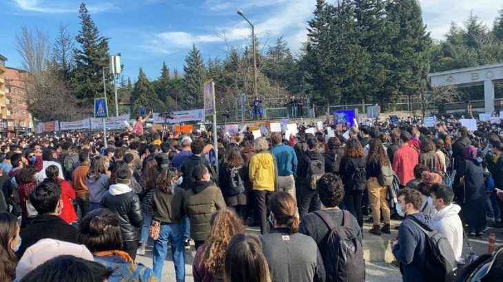 Boğaziçi protestolarında gözaltına alınan 4 öğrenci tutuklandı!