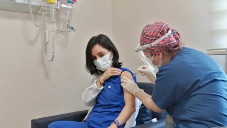 Türkiye'de koronavirüs aşısı olanların sayısı açıklandı