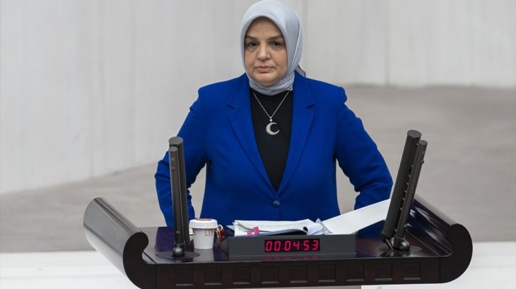 AKP'nin yeni Kadın Kolları Başkanı, tecavüzlere af getireceği endişesi yaratan yasa teklifinin savunucusuymuş!