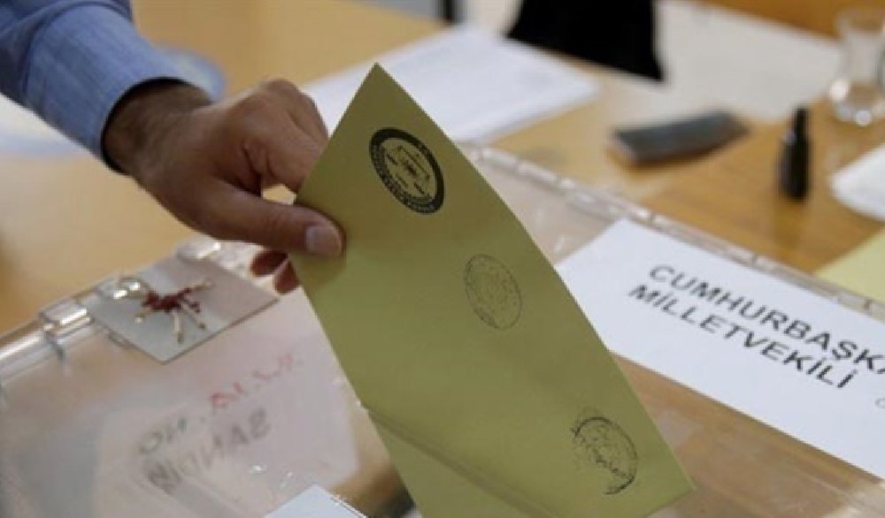 Seçmen karar değiştiriyor: Son anket herkesi şaşırttı