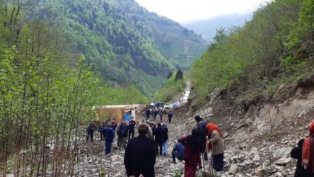 Köylülerden Cengiz'in taş ocağına izin çıkmadı!