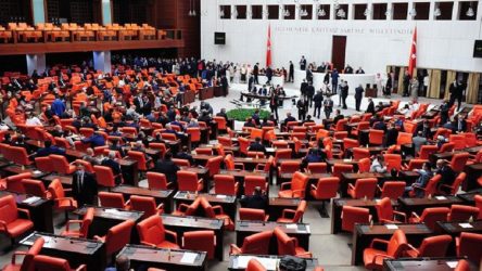 AKP ve MHP bu sefer insan kaçakçılığının araştırılmasını reddetti