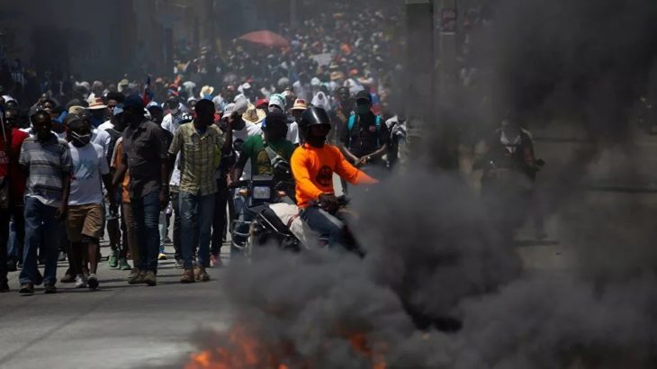 Protestoların yaşandığı Haiti'de Başbakan Jouthe istifa etti