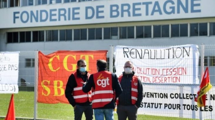 Renault işçileri fabrikayı kapattı, yöneticileri alıkoydu