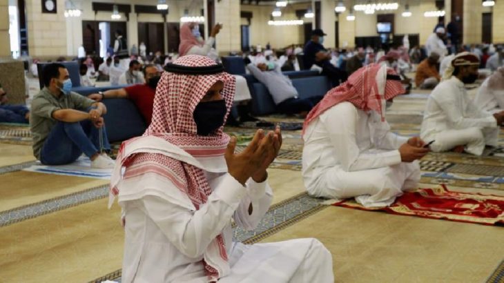 Suudi Arabistan'da camilerde iftar ve sahur yasaklandı