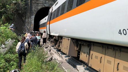 Tayvan'da tren kazası: 36 ölü, 72 yaralı