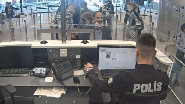 Sahte pasaportla Türkiye'ye 25. girişinde yakalandı