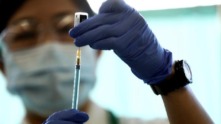 Japonya'da eczacılara koronavirüs aşısı yapma izni verilebilir