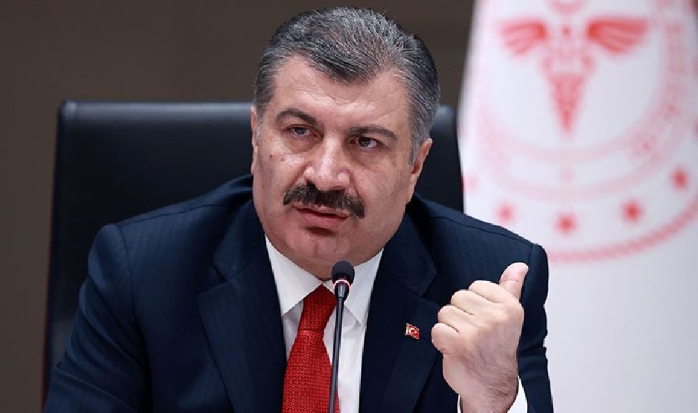 Koca: Maskelerin yüzümüzü terlettiği son yaz, bu yaz olacak