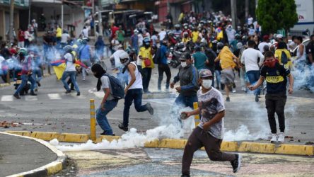 Kolombiya’daki protestolarda hayatını kaybedenlerin sayısı 42'ye yükseldi