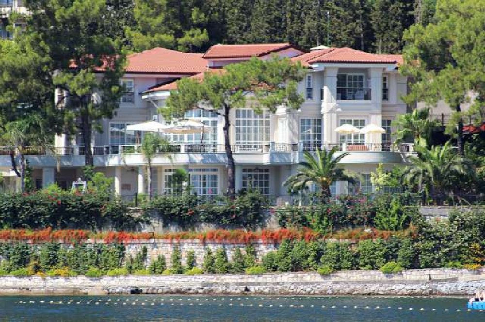 "Kudüs kan ağlarken Erdoğan niye Marmaris'te tatil yapıyor?"