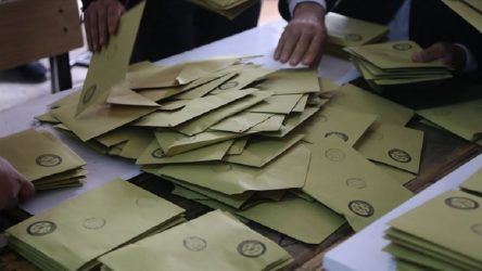 MHP'li Yıldız'dan anket şirketleri için 'yasal düzenleme' talebi