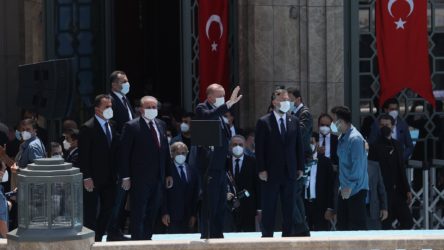Erdoğan Taksim'deki cami açılışında Gezi'yi hedef aldı