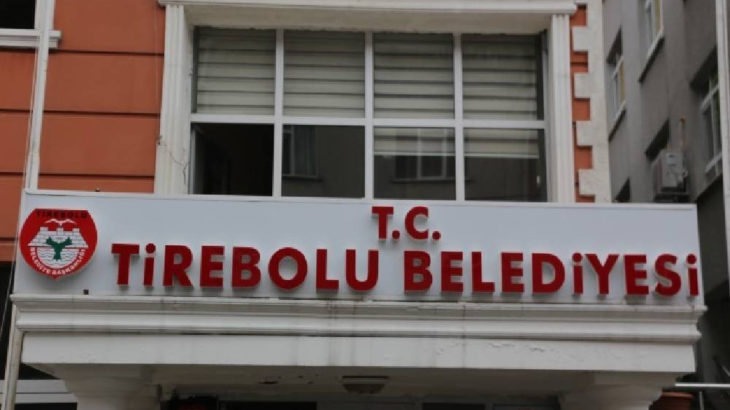 AKP'li başkanın borçları yüzünden belediyenin sadece tabelası kaldı