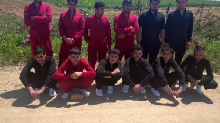 Göçmenleri soyup, döverek çırılçıplak Türkiye'ye gönderdiler