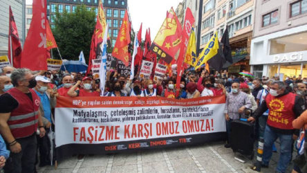 HDP'li Deniz Poyraz'ın katledilmesi Kadıköy'de protesto edildi