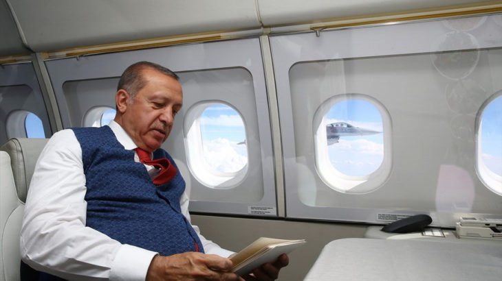 Erdoğan, Kıbrıs dönüşünde soruları yanıtladı: İngiltere kimin garantörü belli değil