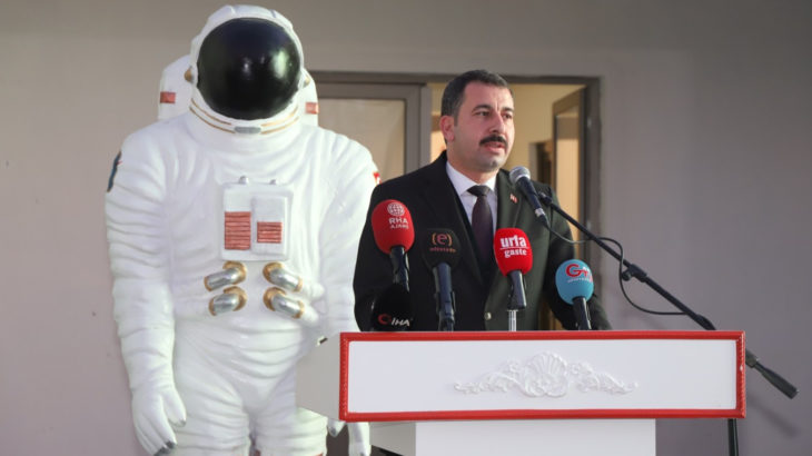 AKP’nin 'uzay' macerası