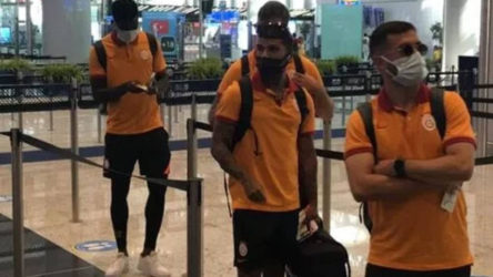 Yunanistan'a Olympiakos'la oynanacak maç için giden Galatasaray kafilesi geri döndü: İki saat havalimanında beklediler