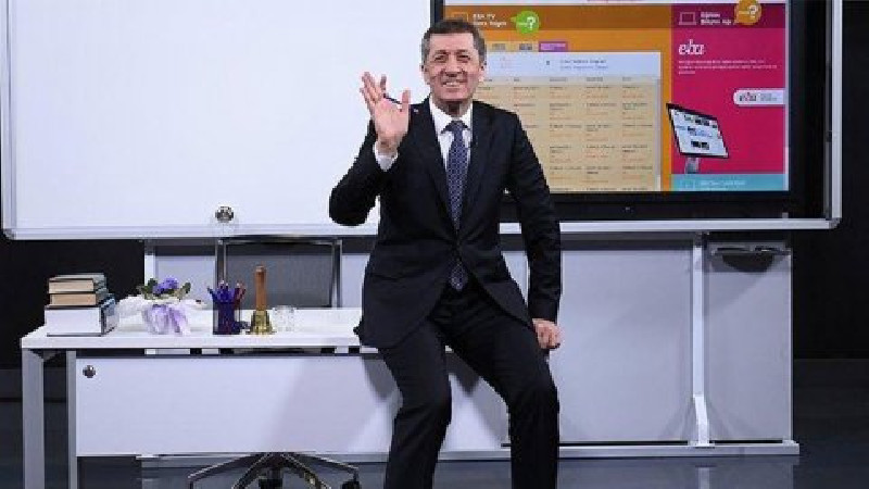 Milli Eğitim Bakanlığı’nda yaşanan istifa sonrasında gözler tartışmalı üç bakanlığa çevrildi