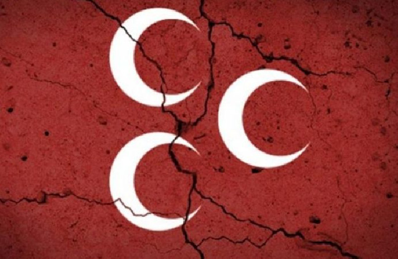 Süleyman Sazak, MHP'den istifa ettiğini duyurdu
