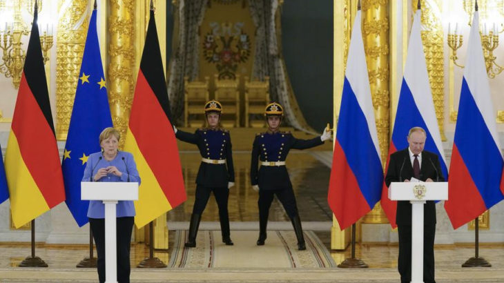 Merkel-Putin görüşmesinde Afganistan ve Navalni gerilimi