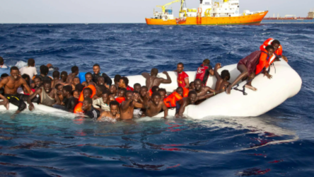 Sığınmacıların botu battı: 39 ölü
