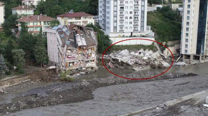 Bozkurt'taki sel felaketinde yıkılan apartmanın müteahhidi: Kimse 'Uygun değil' demedi