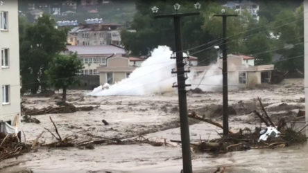 Batı Karadeniz'de sel felaketinde hayatını kaybedenlerin sayısı 70'e yükseldi