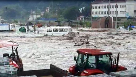 AFAD: Sel nedeniyle yaşamını yitirenlerin sayısı 64'e yükseldi