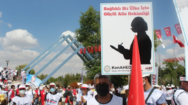 Aile hekimlerinden Ankara'da kitlesel eylem
