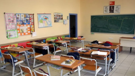 Bursa'da ilkokul öğrencisi kovid oldu: Tüm sınıf karantinaya alındı