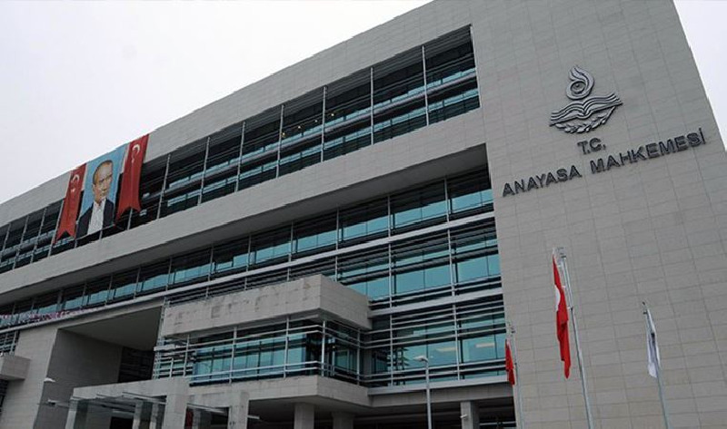 AYM, basın açıklaması nedeniyle öğretmene verilen disiplin cezasına 'hak ihlali' dedi