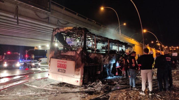 Ankara'da yolcu otobüsü yangını: Ölü sayısı 2'ye yükseldi