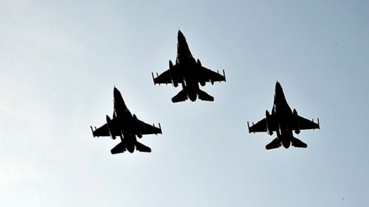 Türk jetleri NATO'nun emriyle 'önleme' uçuşunda