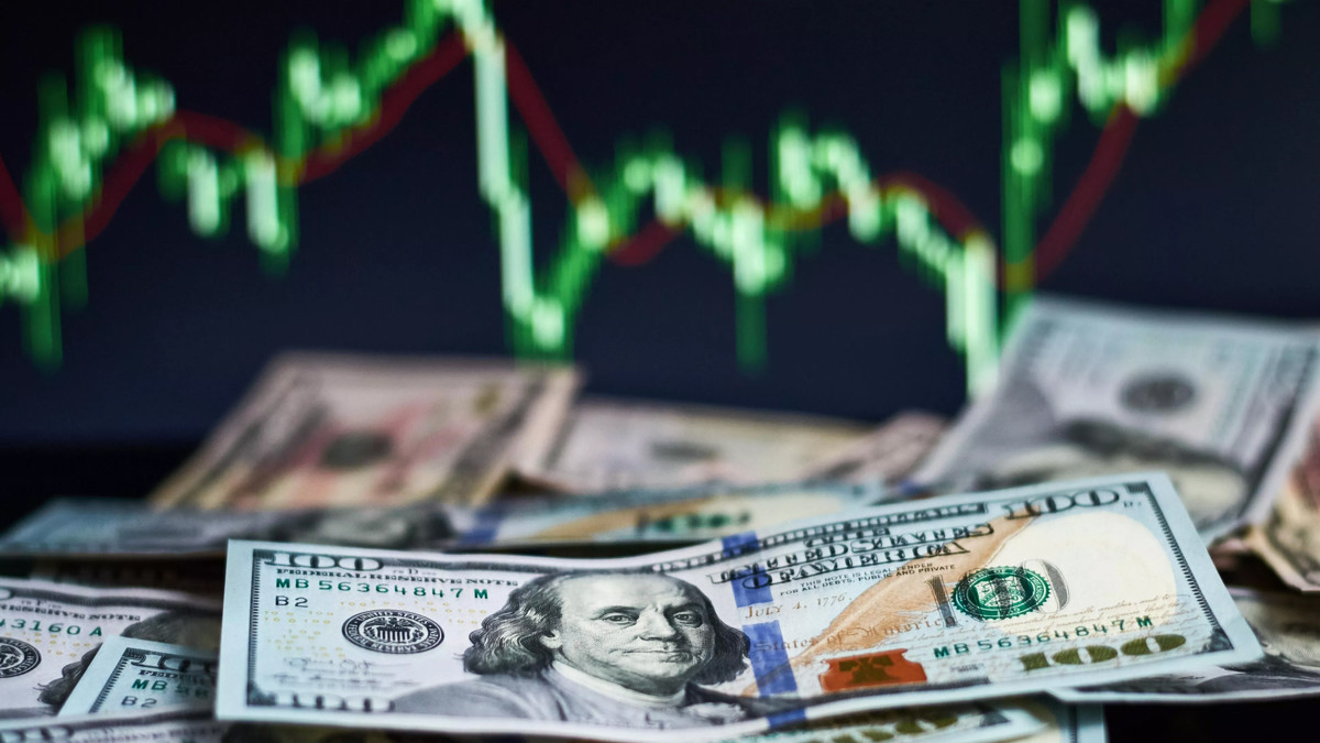 Merkez Bankası Başkanı Fatih Karahan, yılın ilk Enflasyon Raporu sunumunda, 2025 yıl sonu enflasyon tahminini yüzde 21'den yüzde 24'e çıkardıklarını açıkladı.