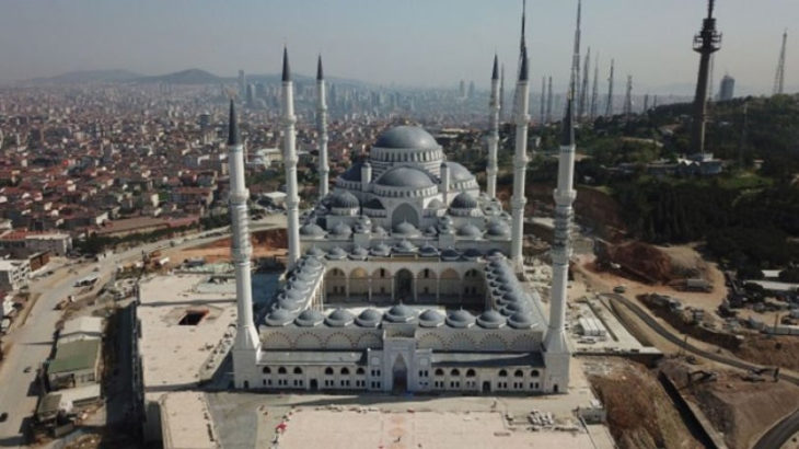 Metro ihalesi de Erdoğan'ın imam hatipten arkadaşına verilmiş