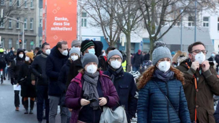 Avusturya'da aşısızlara sokağa çıkma yasağı