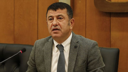 CHP'li Ağbaba: Malatya Aile ve Sosyal Hizmetler İl Müdürlüğü binasında 5 bin uyuşturucu hap ele geçirildi