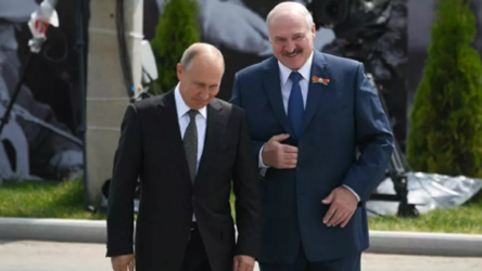 Putin ve Lukaşenko, St. Petersburg'da görüştü